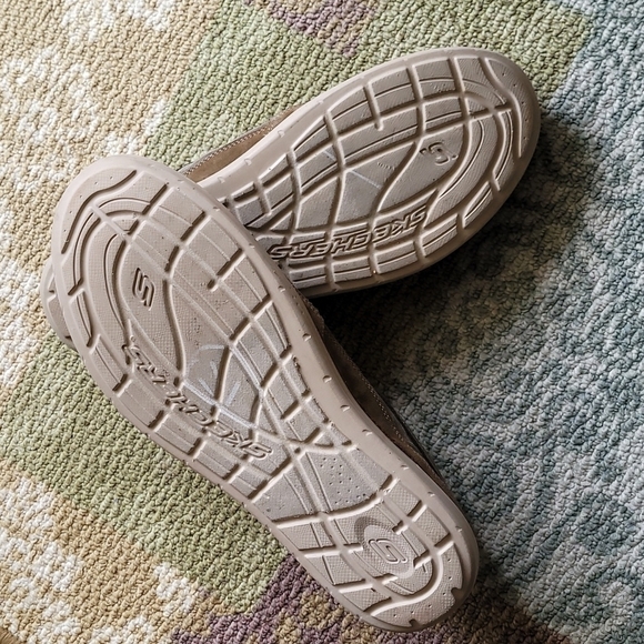 Skechers Landen - Stellar Slip on loafer in brown. - Picture 9 of 11